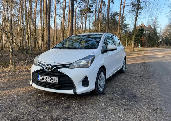 Toyota Yaris cena 28900 przebieg: 263000, rok produkcji 2017 z Włocławek małe 254